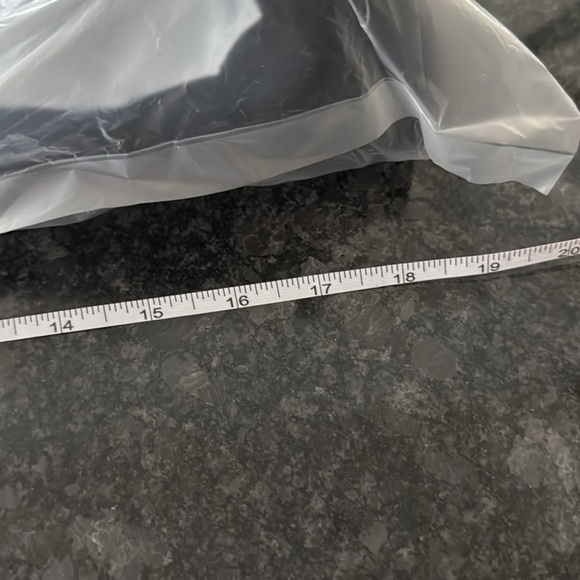 BNWT extra large Victoria Secret tote Never opened - Picture 4 of 5